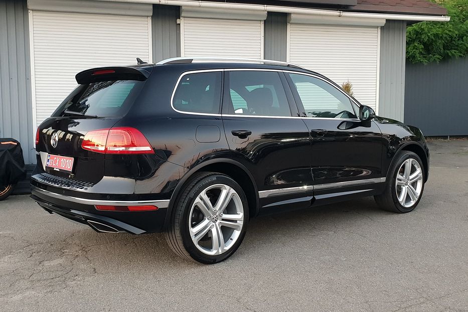 Продам Volkswagen Touareg R-Line Exclusive 2016 года в Киеве