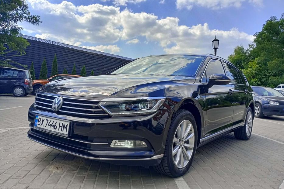 Продам Volkswagen Passat B8 Highline 110кВт 2015 года в Киеве