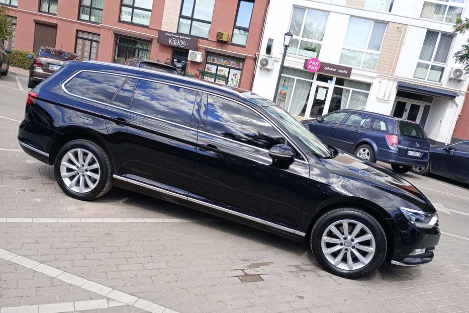 Продам Volkswagen Passat B8 Highline 110кВт 2015 года в Киеве