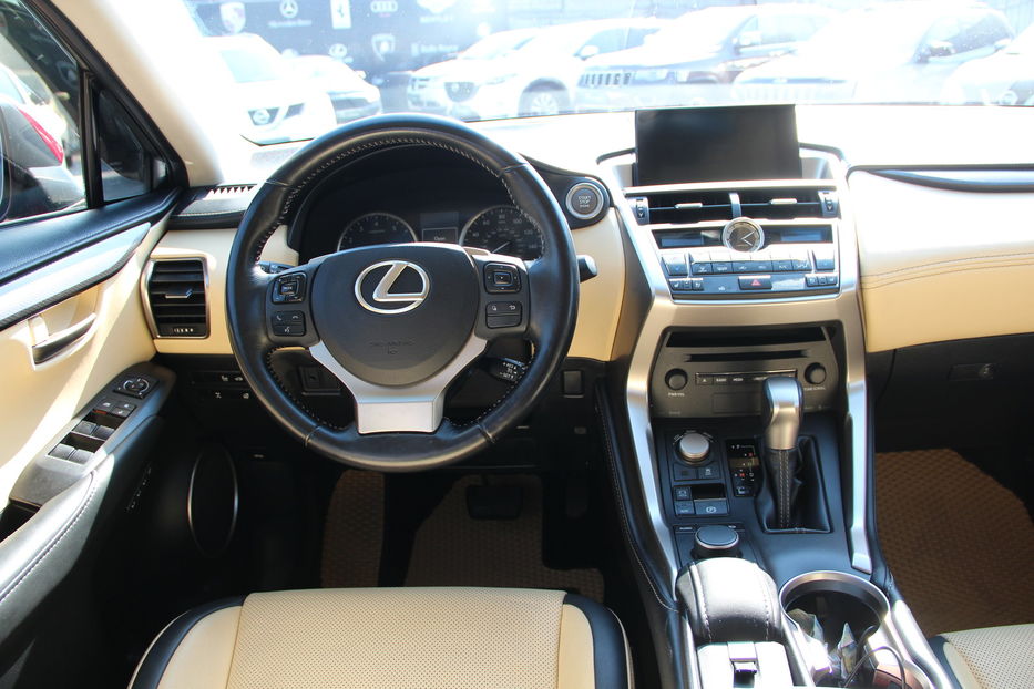 Продам Lexus NX 200 T 2015 года в Одессе