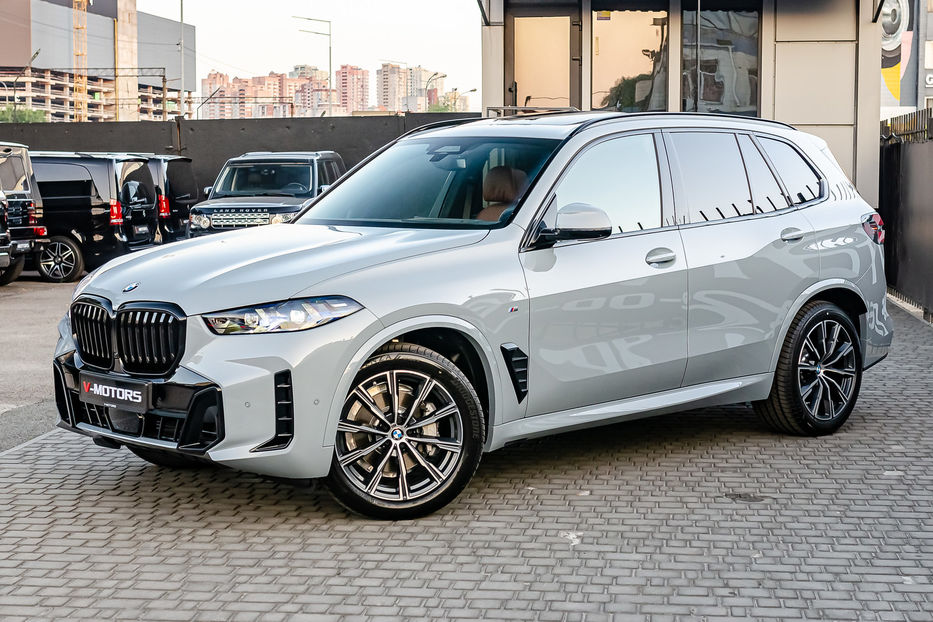 Продам BMW X5 30d Individual 2023 года в Киеве