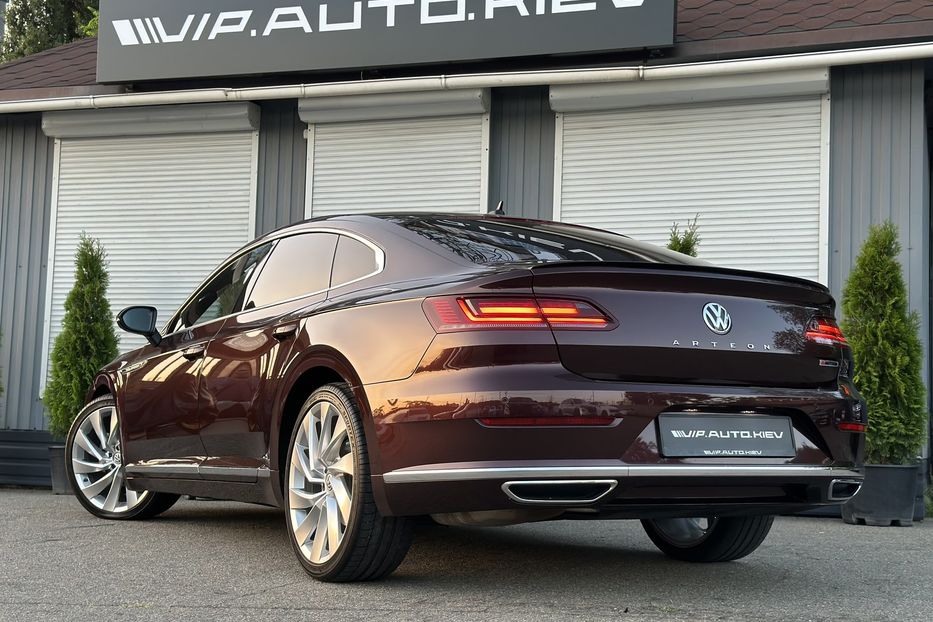 Продам Volkswagen Arteon 3X R Line 2018 года в Киеве