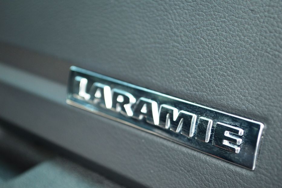 Продам Dodge RAM 1500 LARAMIE 2018 года в Одессе
