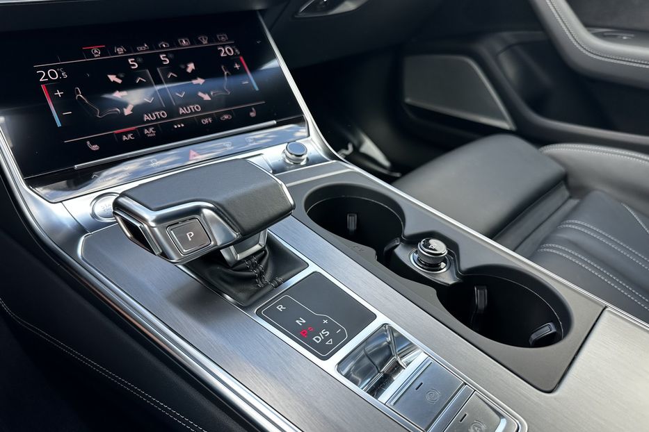 Продам Audi A6 S Line 50TDI 2019 года в Киеве