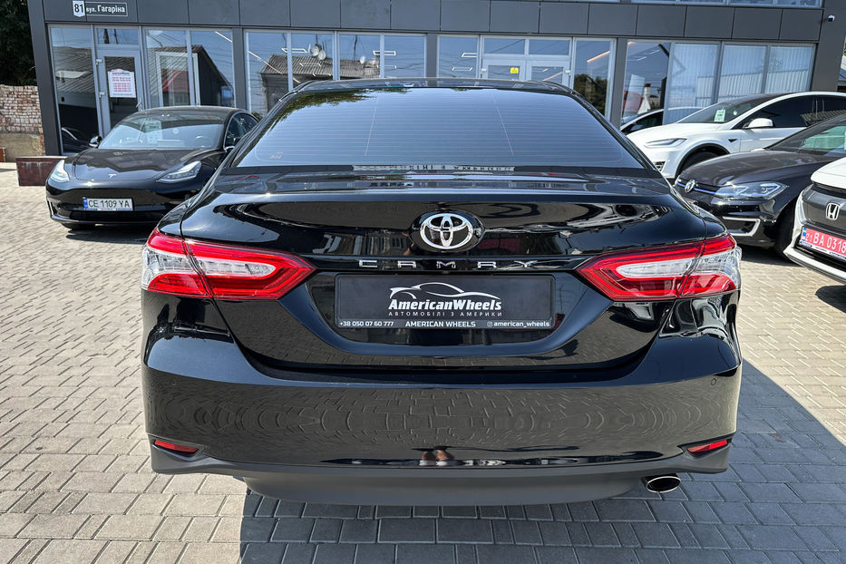 Продам Toyota Camry Premium+ 2018 года в Черновцах