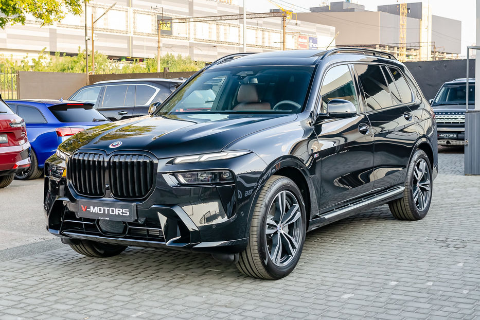 Продам BMW X7 40d Xdrive 2023 года в Киеве