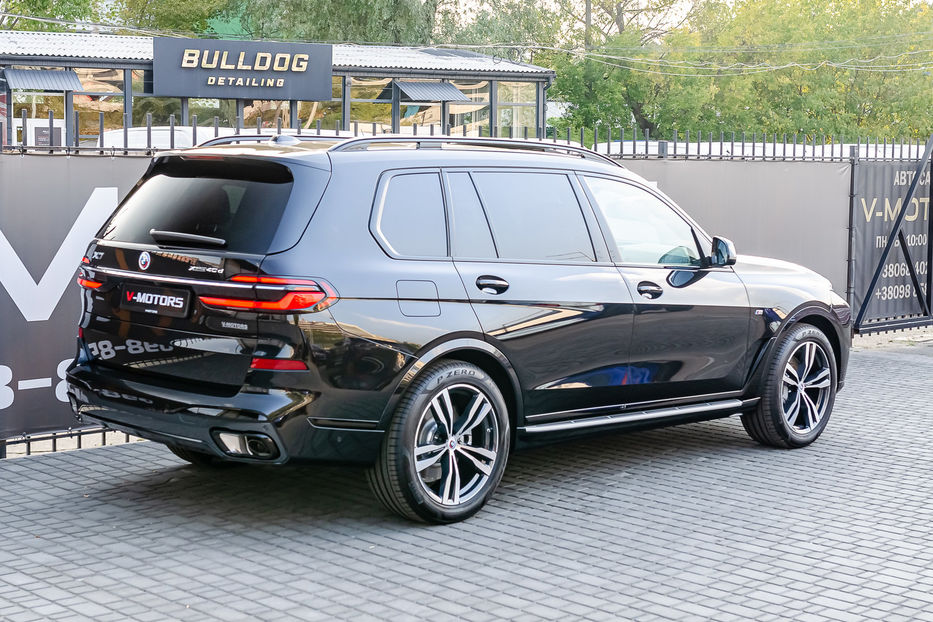 Продам BMW X7 40d Xdrive 2023 года в Киеве