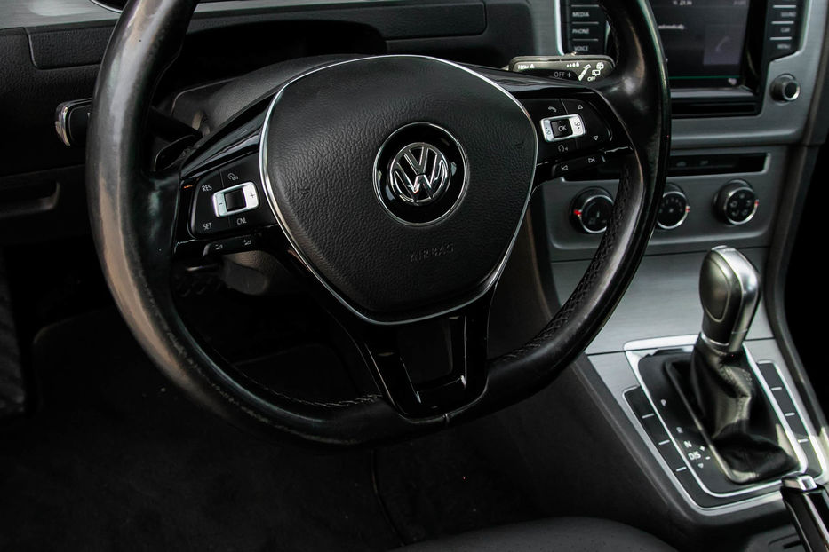 Продам Volkswagen Golf VII TDI 2014 года в Черновцах