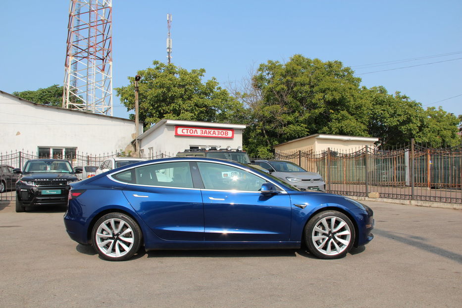 Продам Tesla Model 3 Long Range AWD Performance 2019 года в Одессе