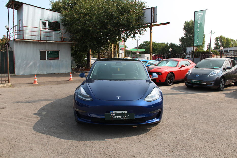 Продам Tesla Model 3 Long Range AWD Performance 2019 года в Одессе