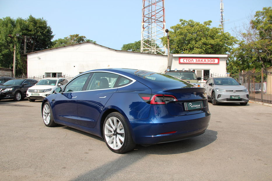 Продам Tesla Model 3 Long Range AWD Performance 2019 года в Одессе