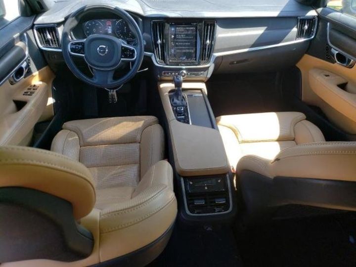 Продам Volvo V90 CROSS COUNTRY T6 INSCRIPTION  2017 года в Одессе