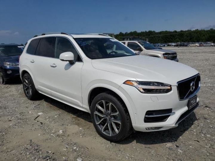 Продам Volvo XC90  T6 MOMENTUM 2019 года в Черновцах