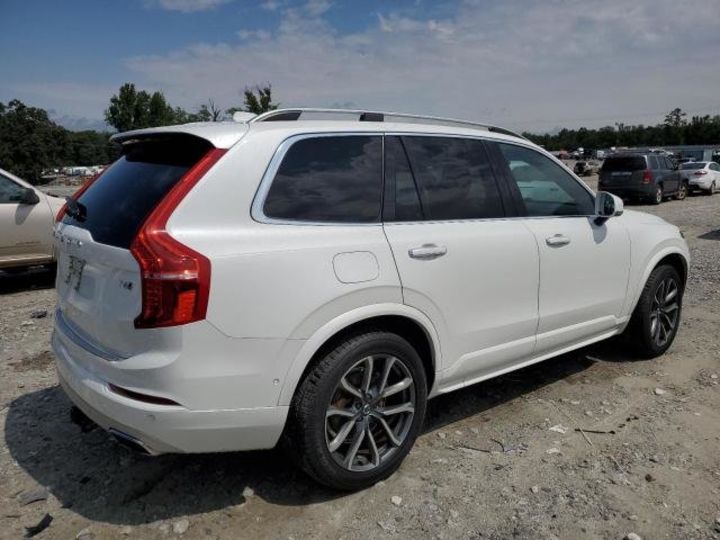 Продам Volvo XC90  T6 MOMENTUM 2019 года в Черновцах