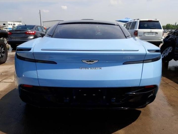 Продам Aston Martin Vanquish DB11 2017 года в Одессе