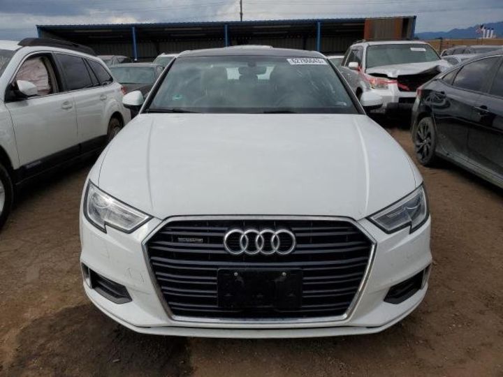 Продам Audi A3 PREMIUM 2016 года в Черновцах