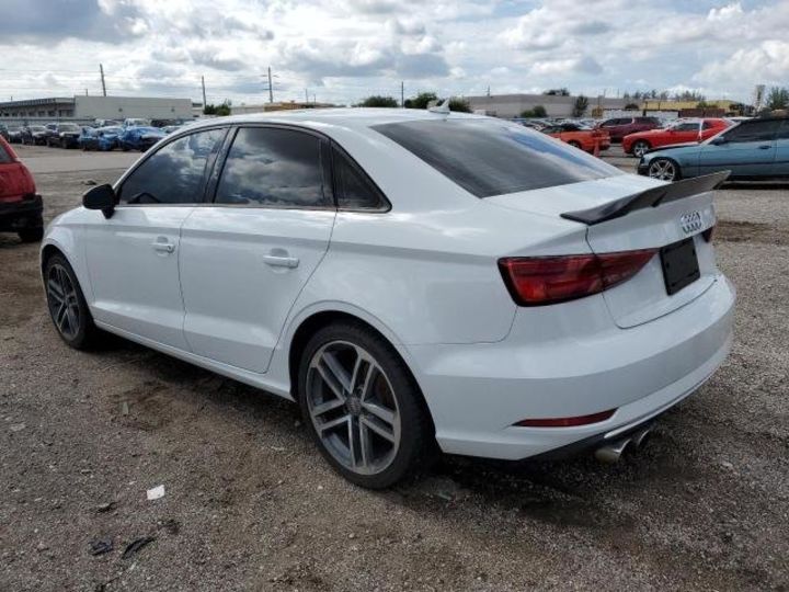 Продам Audi A3  PREMIUM 2018 года в г. Умань, Черкасская область