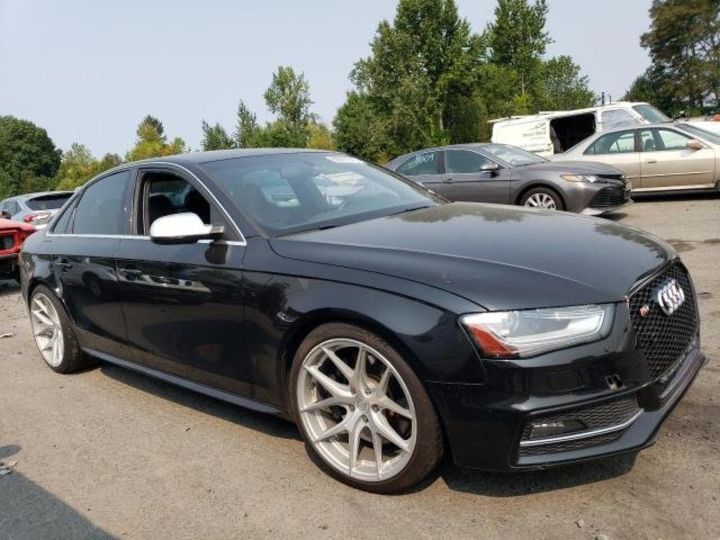 Продам Audi S4  PREMIUM PLUS 2012 года в г. Буча, Киевская область