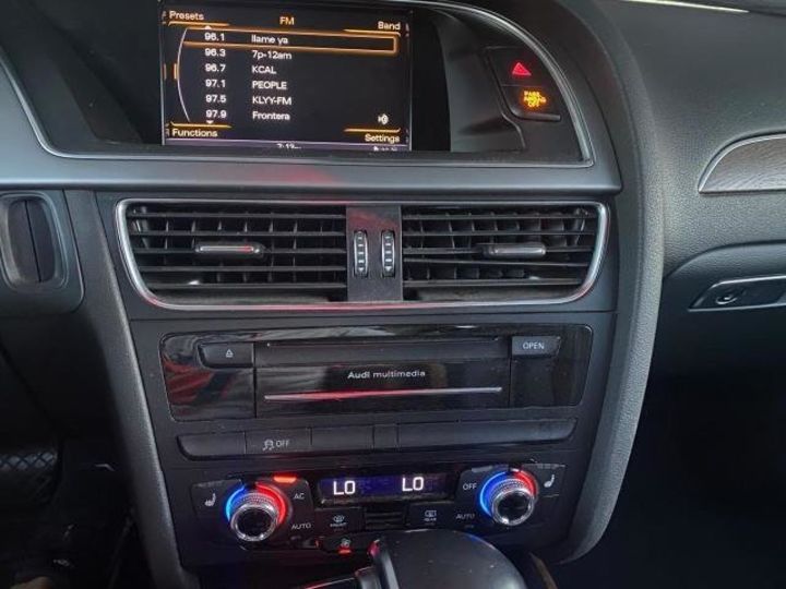 Продам Audi A4 PREMIUM PLUS 2014 года в Черновцах