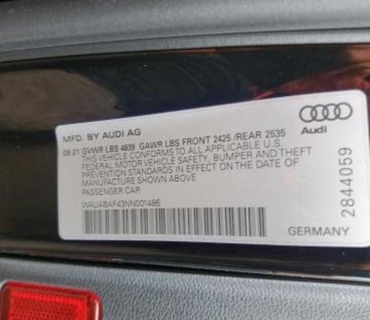 Продам Audi A4 PREMIUM 40  2021 года в Киеве