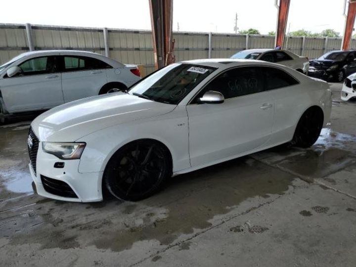 Продам Audi S5 PRESTIGE 2012 года в Черновцах