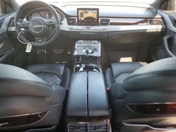 Продам Audi S8 QUATTRO 2014 года в Киеве