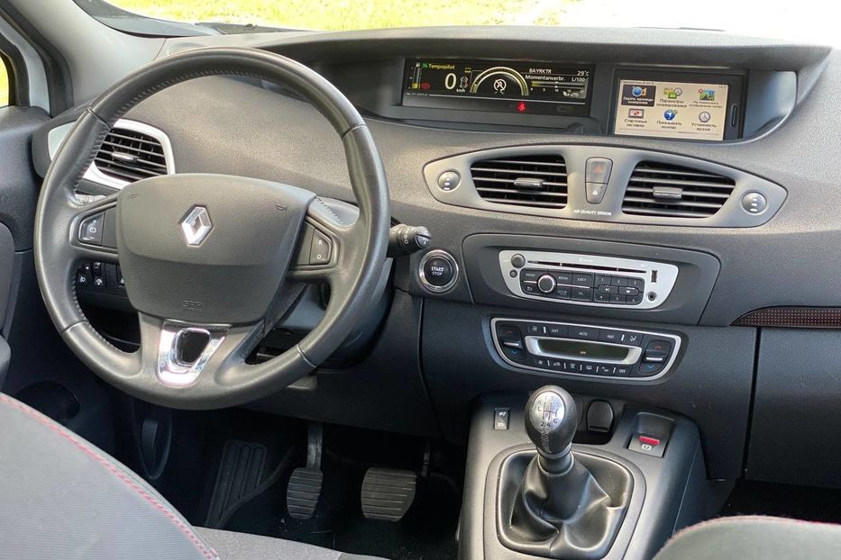 Продам Renault Scenic 2013 года в Днепре