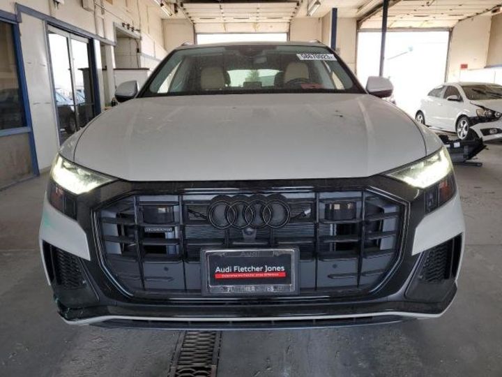 Продам Audi Q8 PREMIUM PLUS S-LINE 2023 года в Киеве