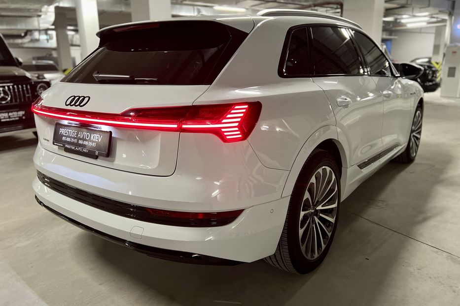 Продам Audi E-Tron 2019 года в Киеве