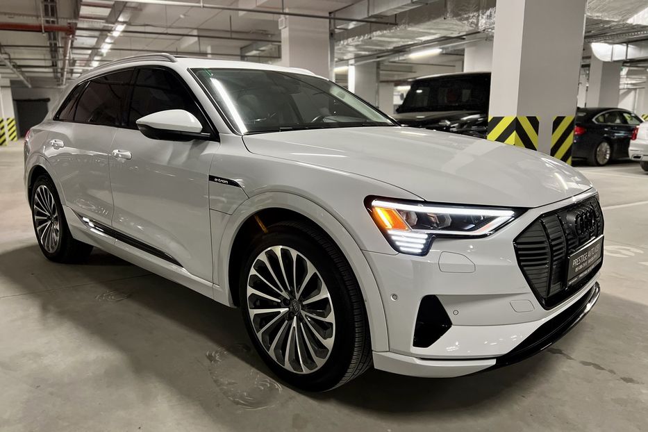 Продам Audi E-Tron 2019 года в Киеве