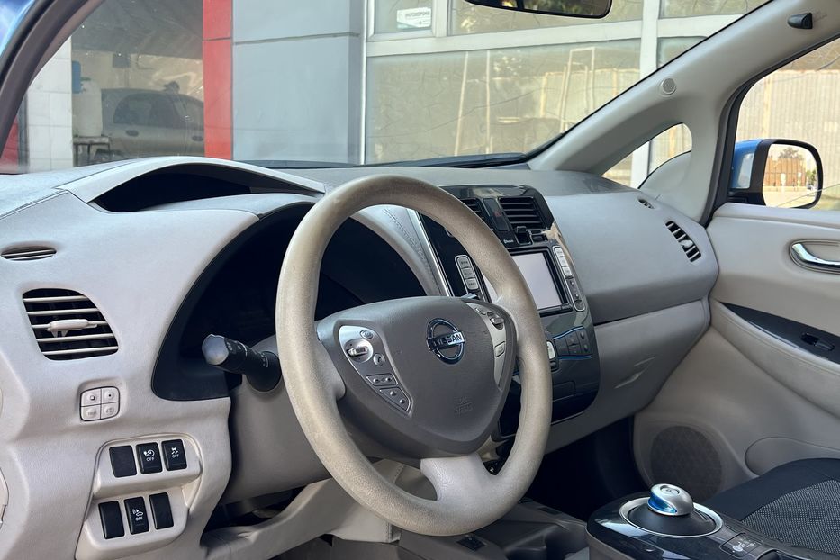 Продам Nissan Leaf 34 kw 2012 года в Одессе