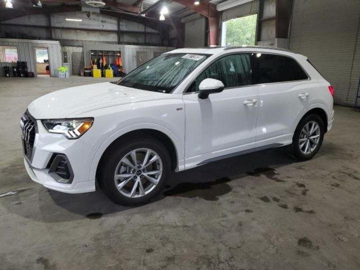 Продам Audi Q3  PREMIUM S LINE 45 2023 года в Виннице