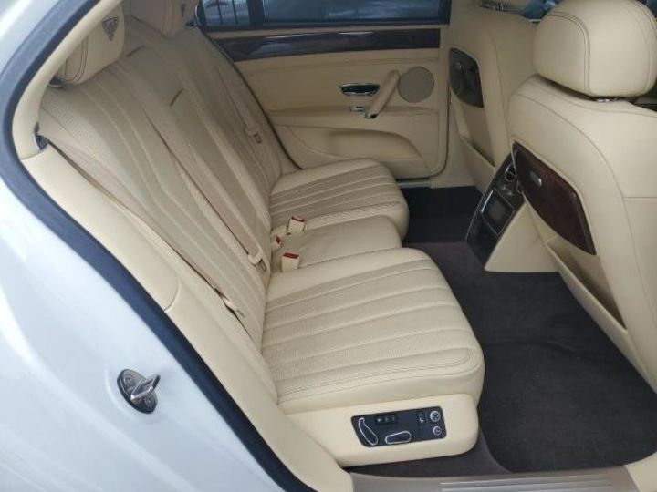 Продам Bentley Flying Spur 2015 года в Киеве