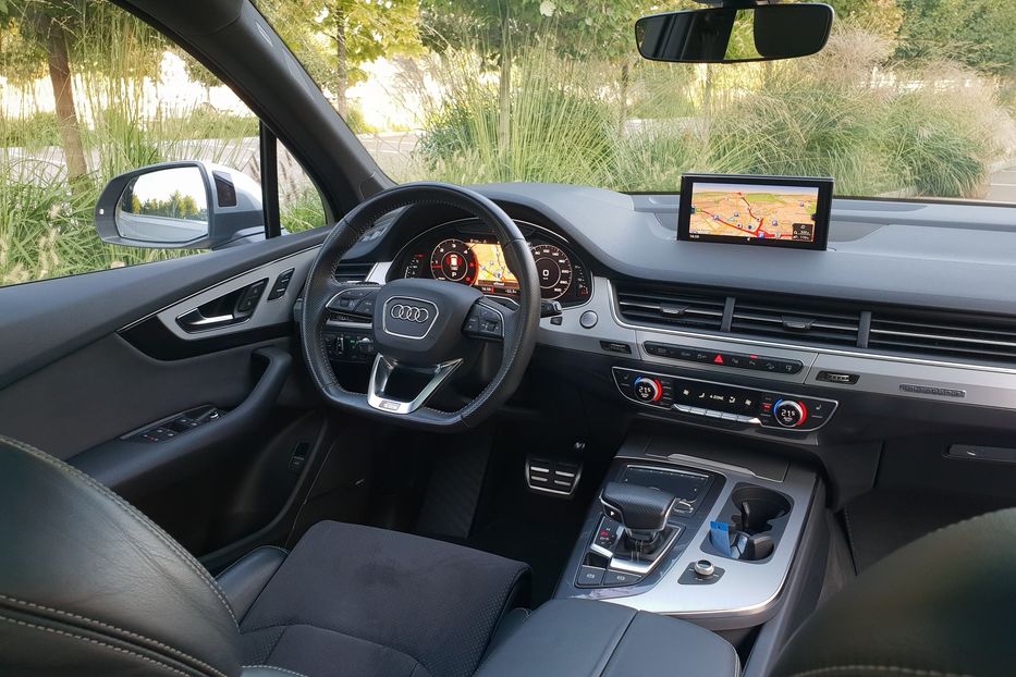 Продам Audi Q7 S-Line 2016 года в Киеве