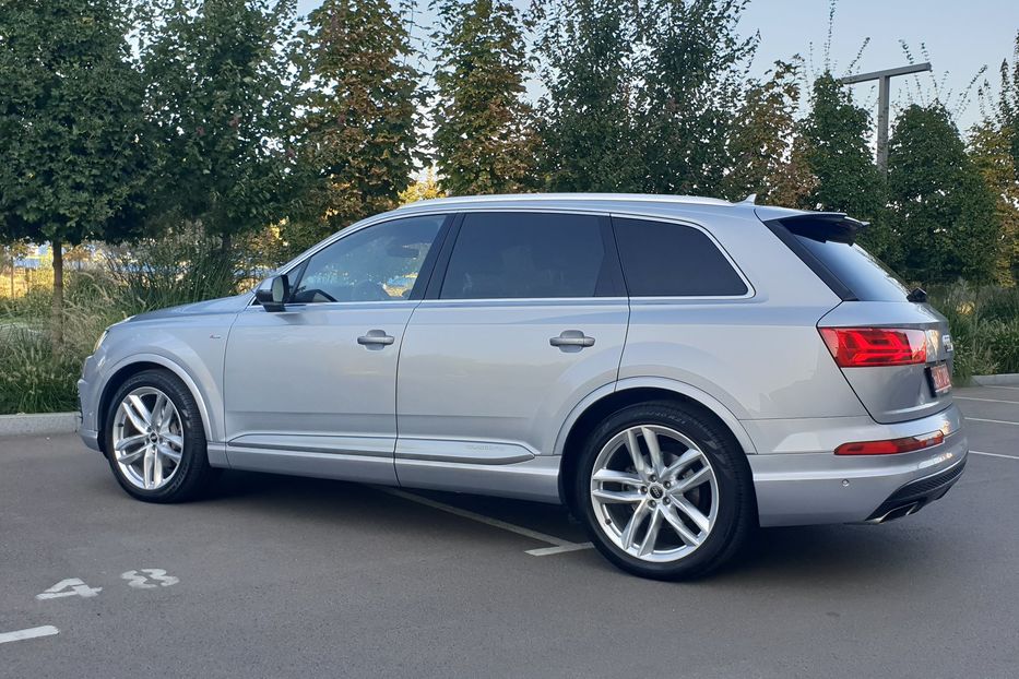 Продам Audi Q7 S-Line 2016 года в Киеве