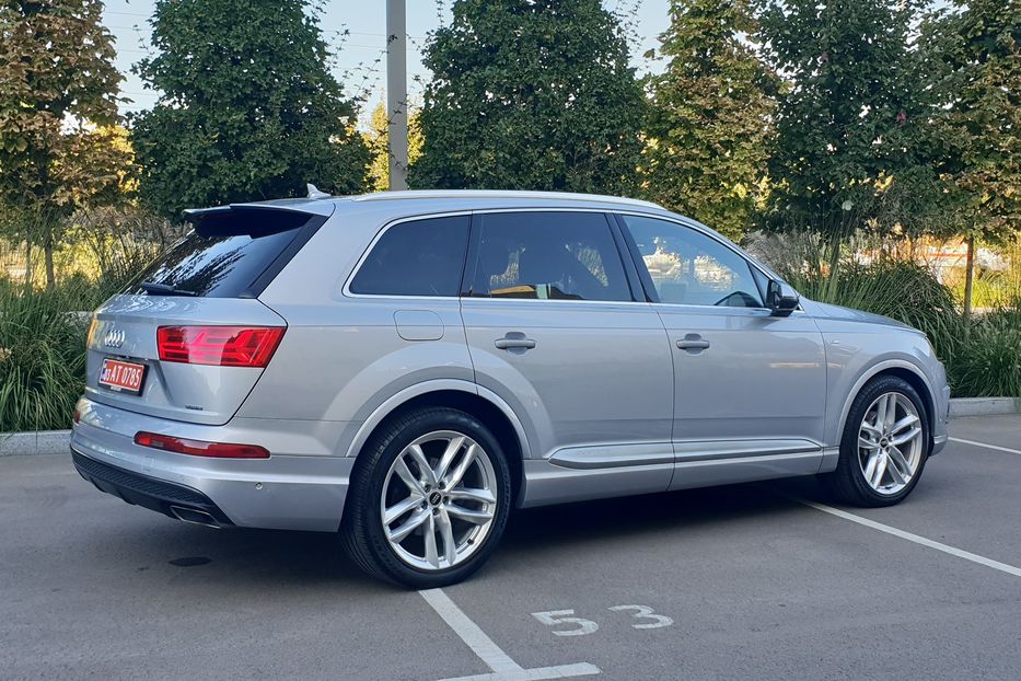 Продам Audi Q7 S-Line 2016 года в Киеве