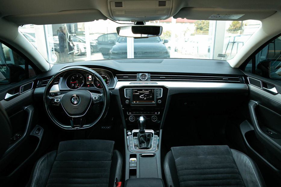 Продам Volkswagen Passat B8 2016 года в Черновцах