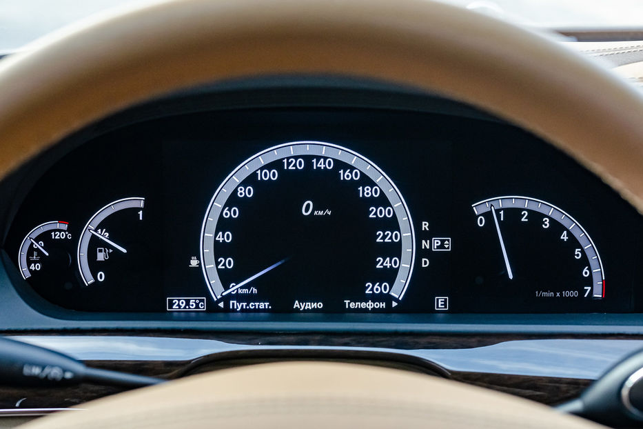 Продам Mercedes-Benz S-Class 500L 4Matic 2010 года в Киеве