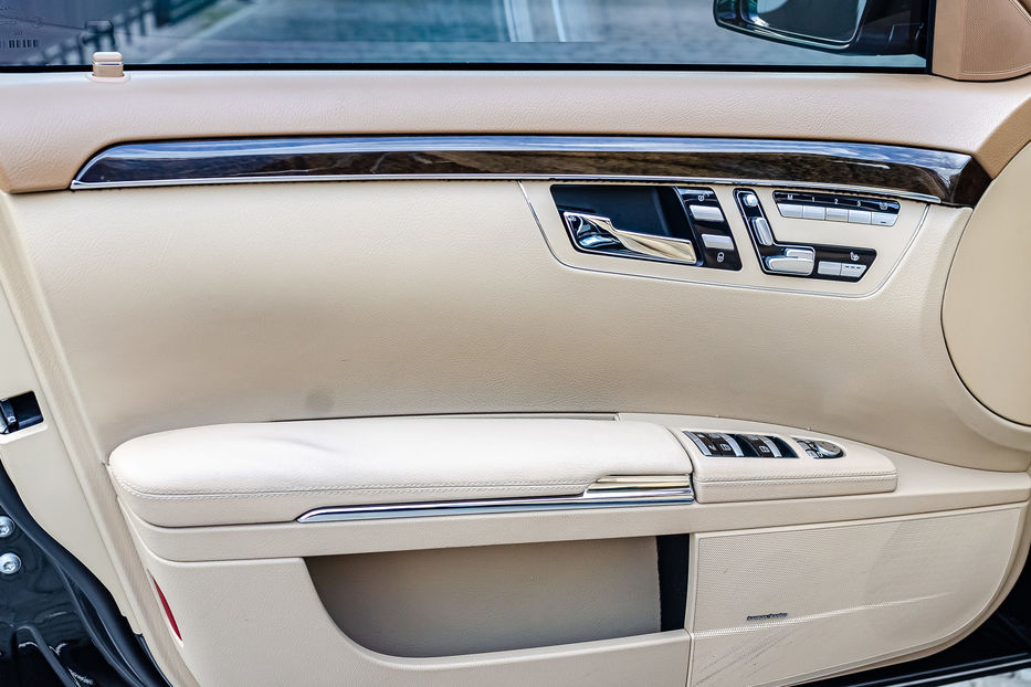 Продам Mercedes-Benz S-Class 500L 4Matic 2010 года в Киеве