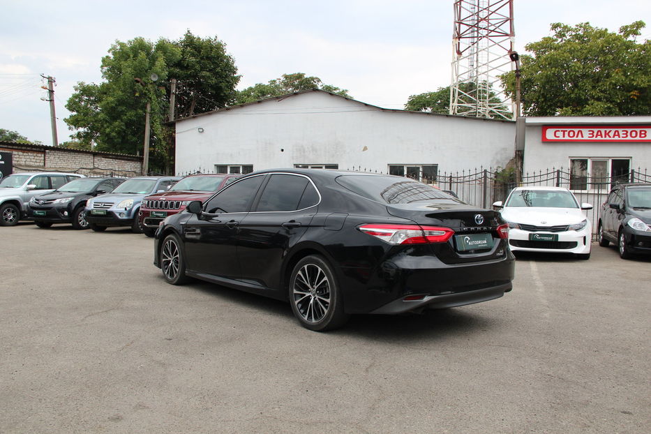 Продам Toyota Camry Hybrid LE 2017 года в Одессе