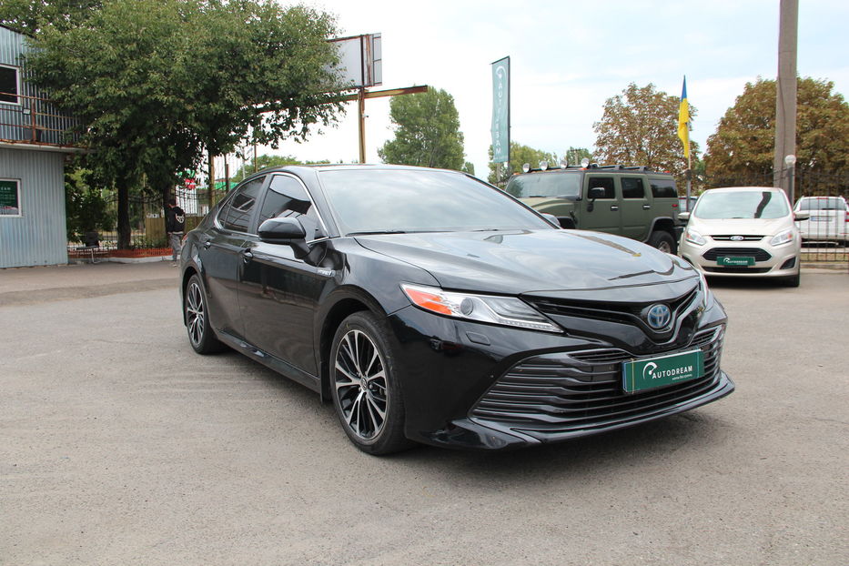 Продам Toyota Camry Hybrid LE 2017 года в Одессе