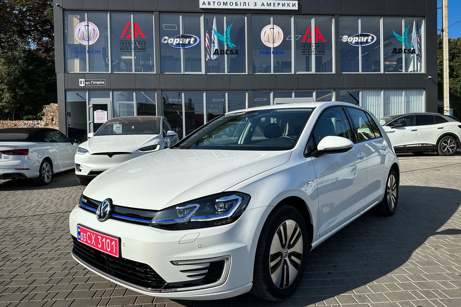 Продам Volkswagen e-Golf 36kWt 2020 года в Черновцах