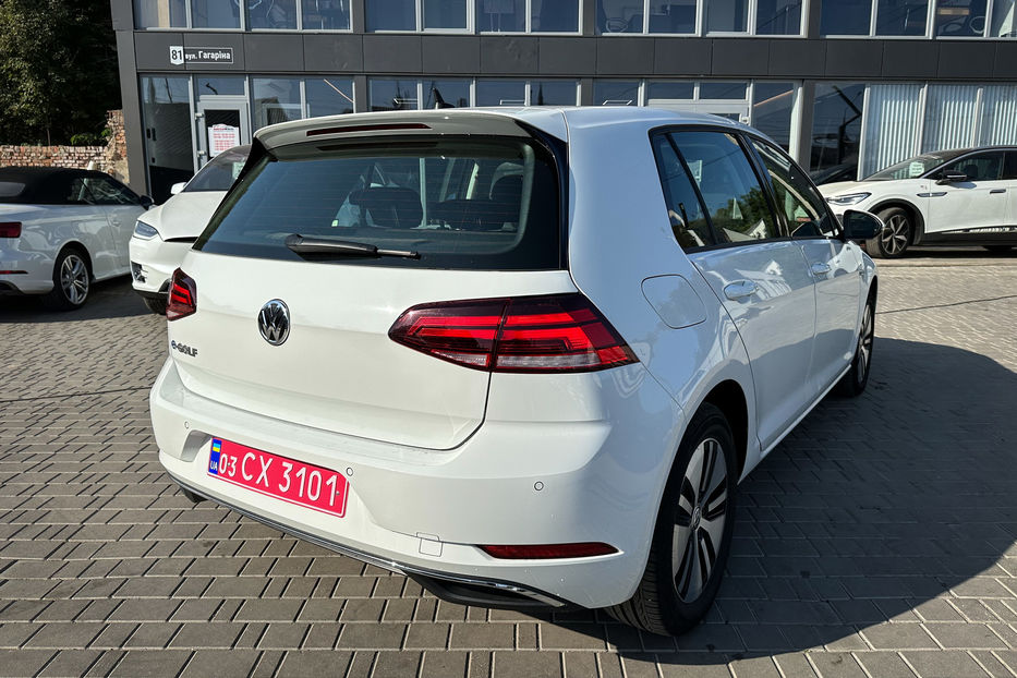 Продам Volkswagen e-Golf 36kWt 2020 года в Черновцах