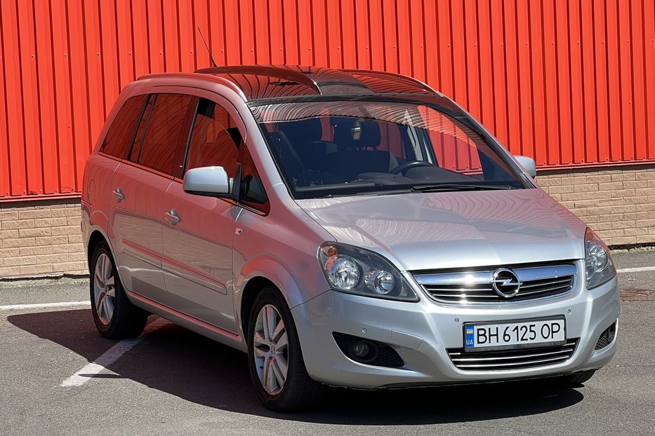 Продам Opel Zafira 7 mest 2011 года в Одессе