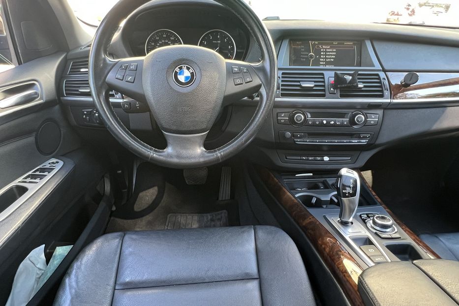 Продам BMW X5 2013 года в Одессе