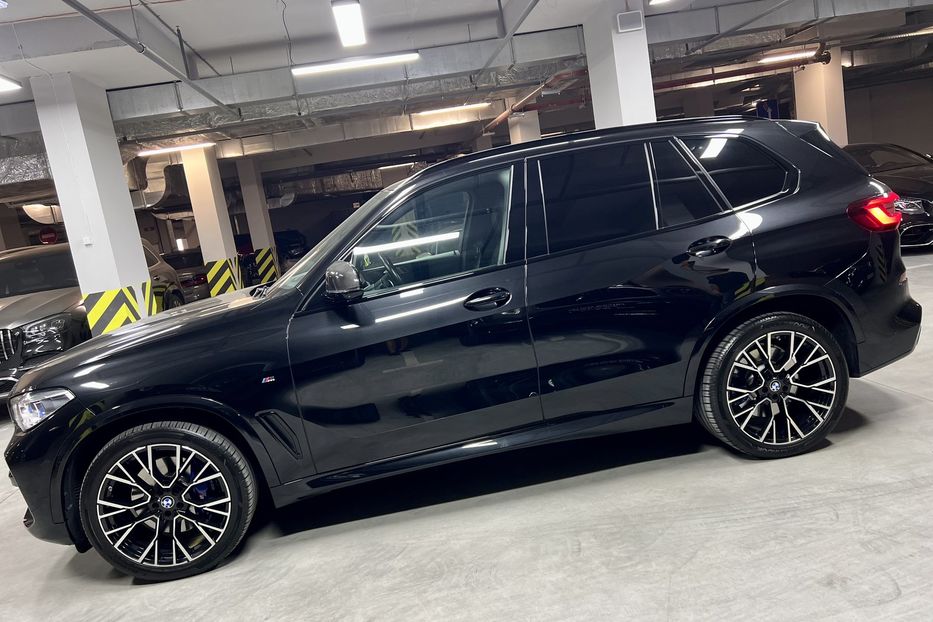 Продам BMW X5 2020 года в Киеве