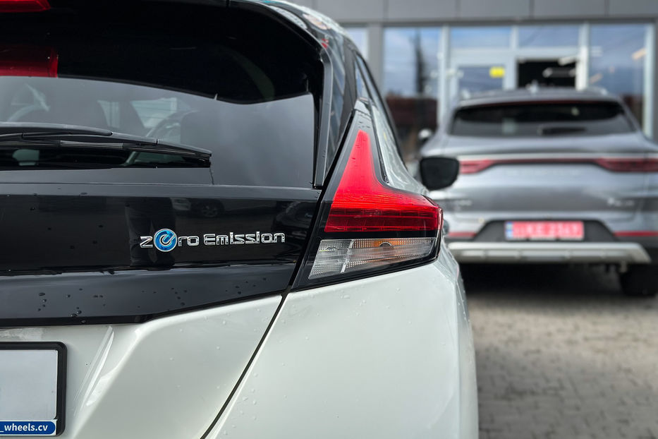 Продам Nissan Leaf 2018 года в Черновцах