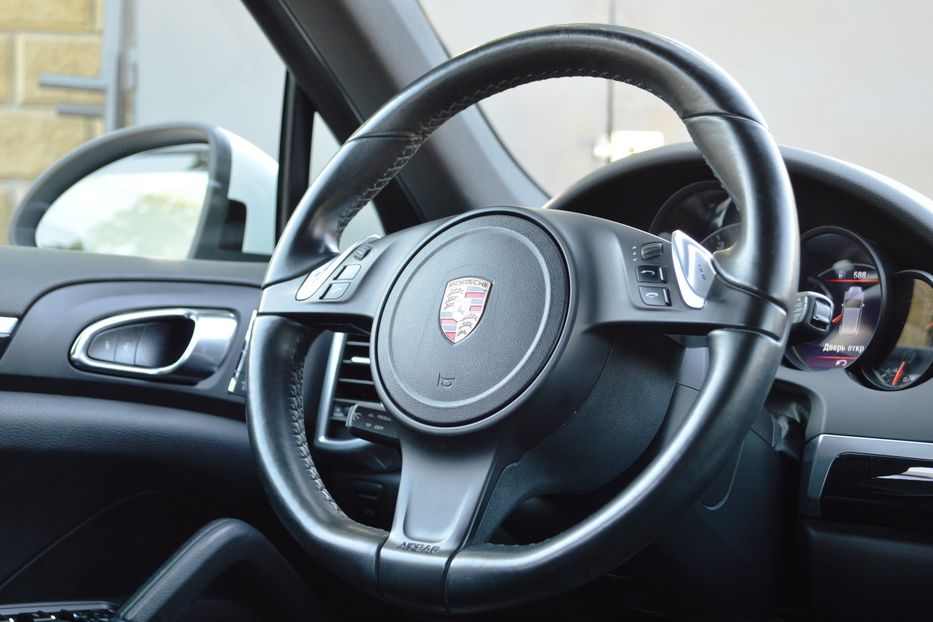 Продам Porsche Cayenne Hybrid 2012 года в Одессе