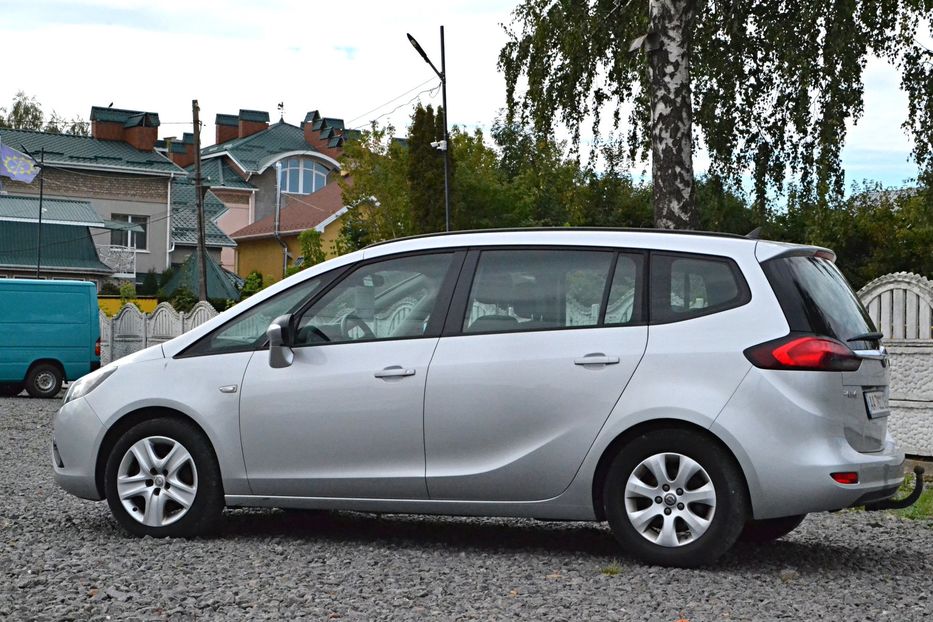 Продам Opel Zafira TOURER 2014 года в Хмельницком