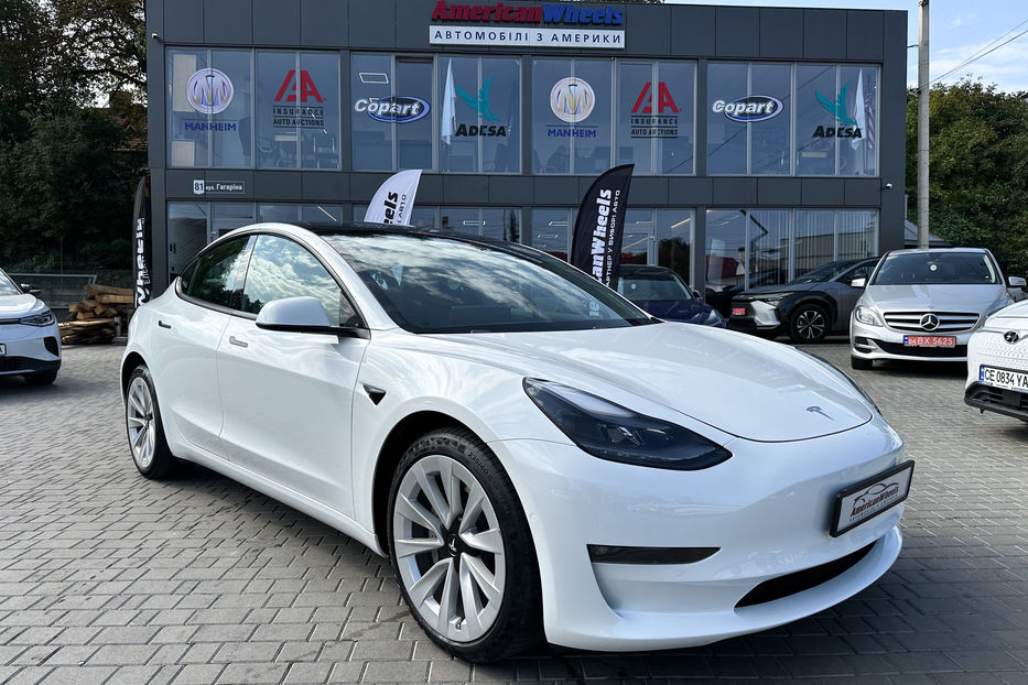 Продам Tesla Model 3 Long Range  2021 года в Черновцах